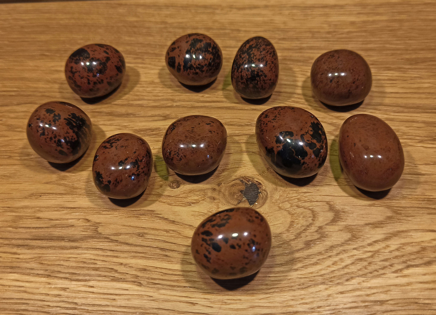 Pierre roulée en Obsidienne Acajou – Ancrage, Protection et Libération Émotionnelle