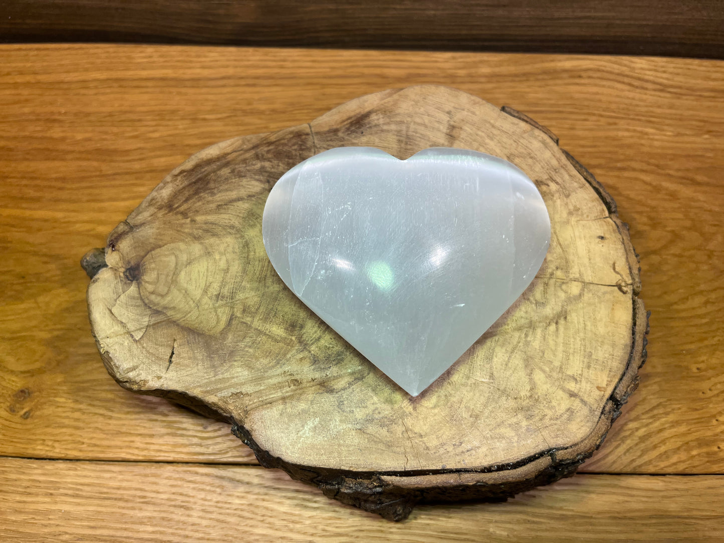 Sélénite – Cœur aux ailes d’Ange gravées - 8cm
