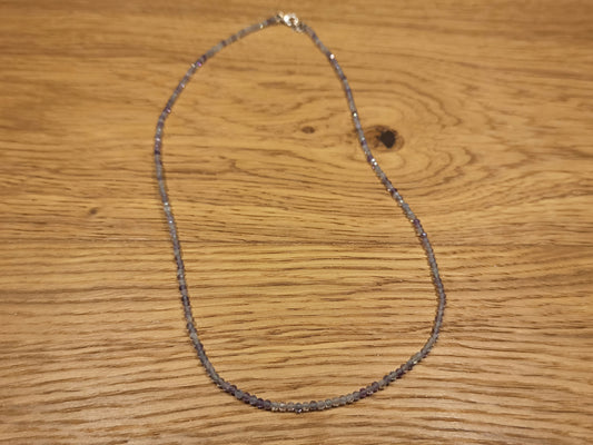 Collier ras de cou en pierre de Fluorite