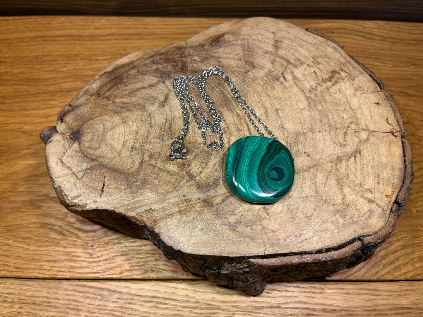 Malachite – Pendentif rond avec chaîne en acier inoxydable