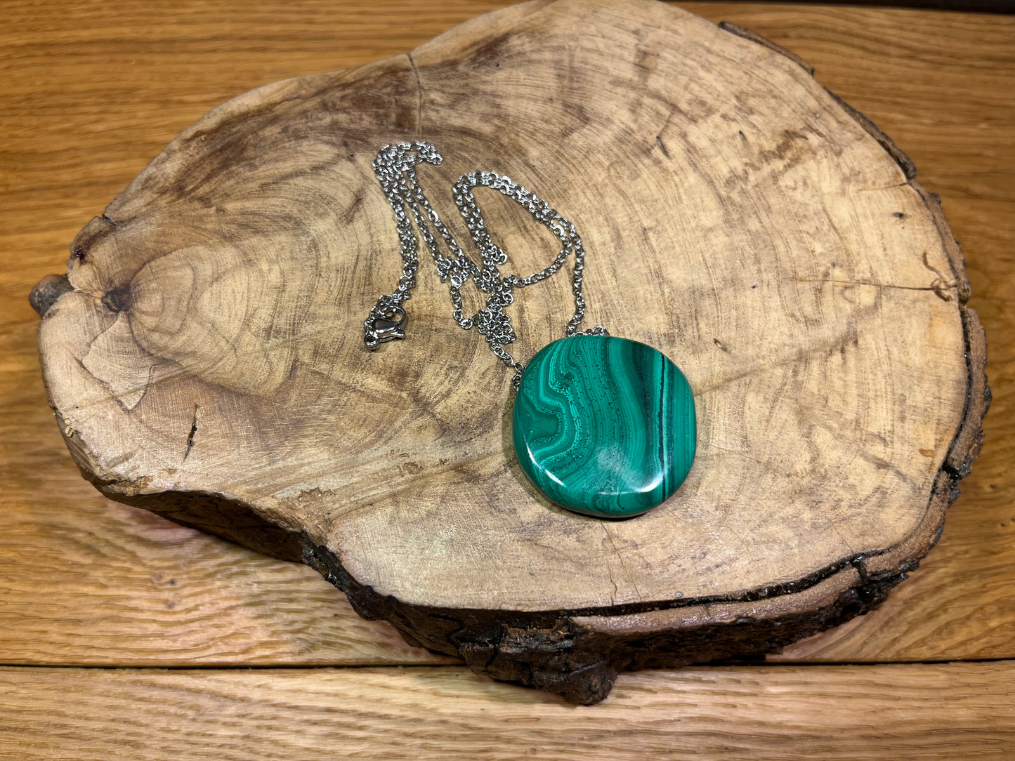 Malachite – Pendentif rond avec chaîne en acier inoxydable