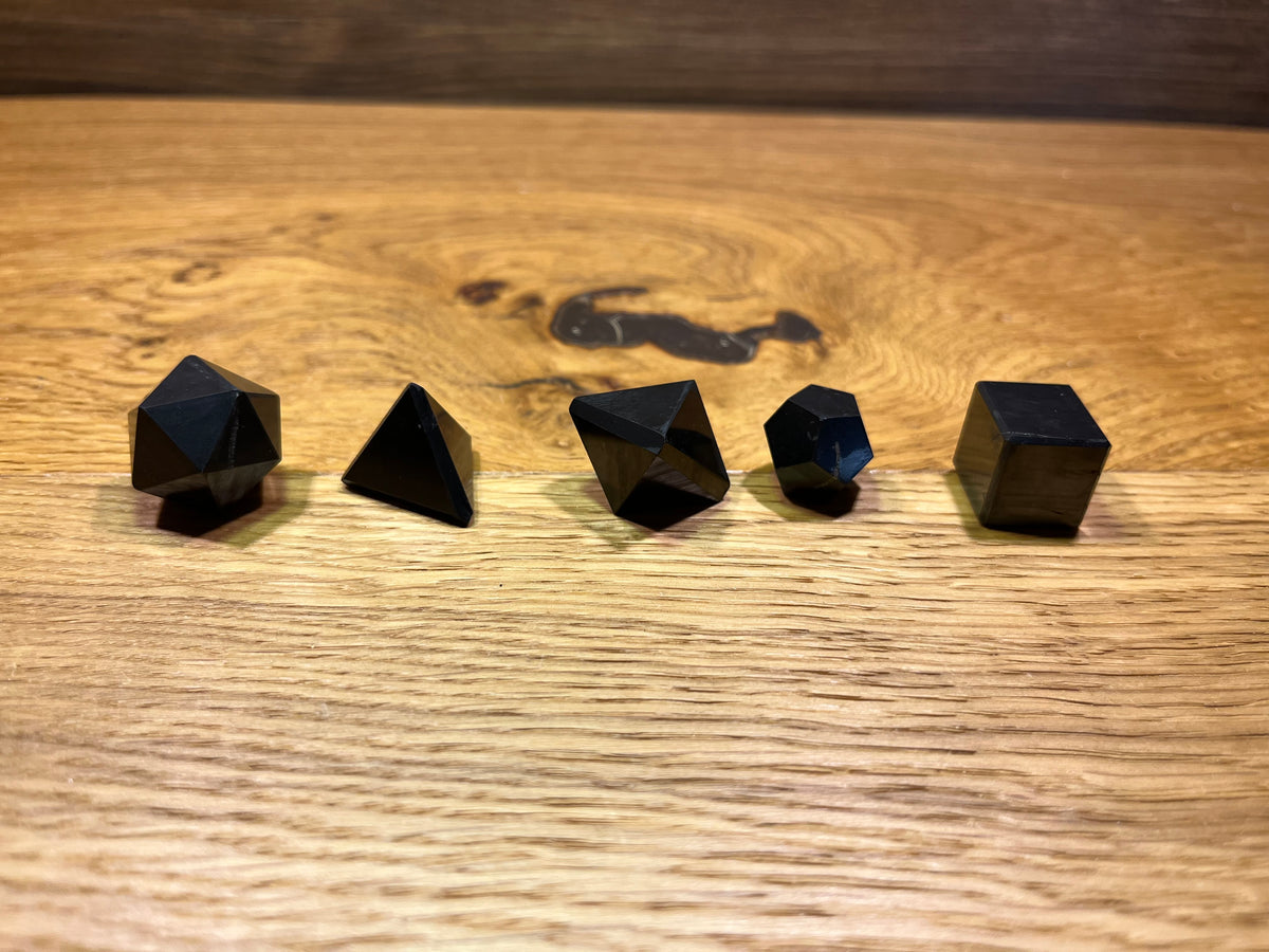 Solide de Platon tourmaline